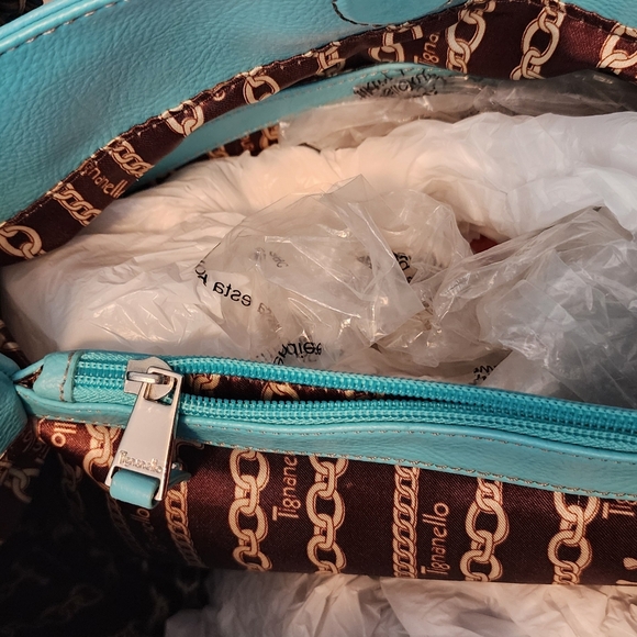 SOLD - Picture 4 of 7